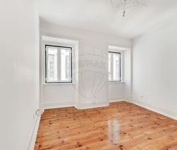 Apartment Duplex 3 bedrooms for rent São Mamede Lisboa - Photo 1