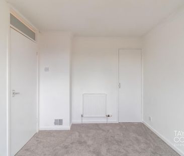 3 bedroom link detached house to rent - Photo 6