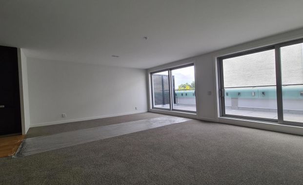 Grey Lynn, 2K/444 Great North Road - Photo 1