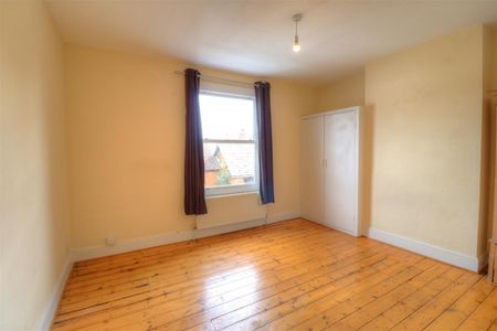 Tewkesbury Road, Eckington - Photo 4