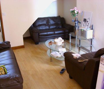 6 bedroom house to rent - Photo 3