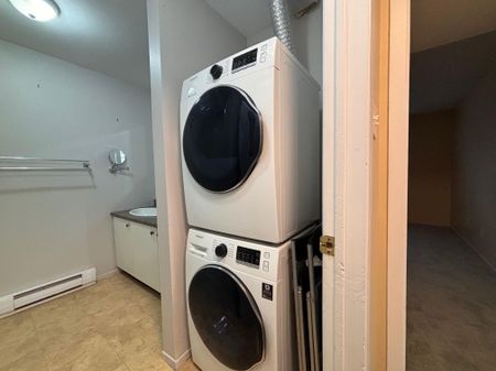 For Lease - 200 Fenerty Court Unit# 4, Kanata, Ontario - Photo 3