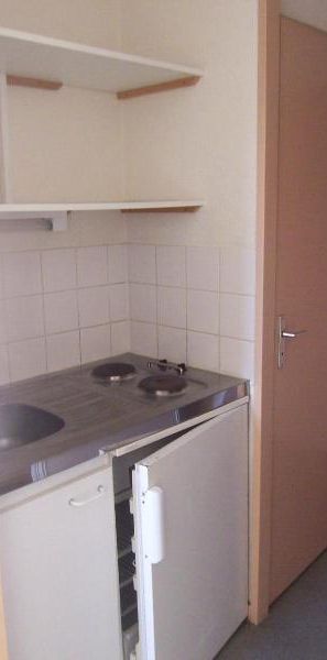 Location Appartement 1 pièce 19m² CLERMONT FERRAND 63000 - Photo 1
