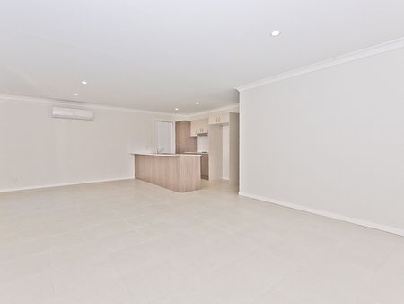 23 Mount Pleasant Street,PARK RIDGE - Photo 2