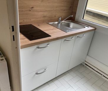 Location Appartement 1 pièce 36m² GRANVILLE 50400 - Photo 2