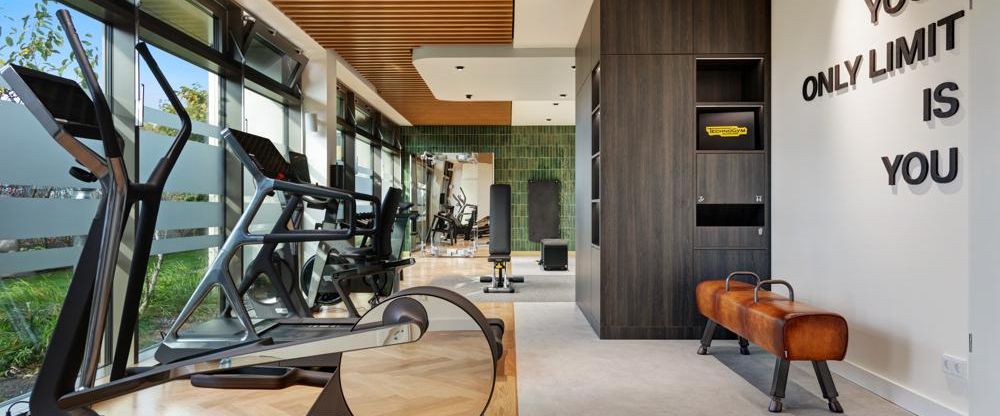 Offen geschnittene 2 Zimmer Wohnung mit ca. 62m² und EBK im Dachgeschoss in Berlin-Mitte! - Foto 1