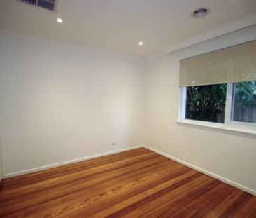 Spacious 2 Bedroom Unit with Heating / Cooling & Lu Garage - Photo 2