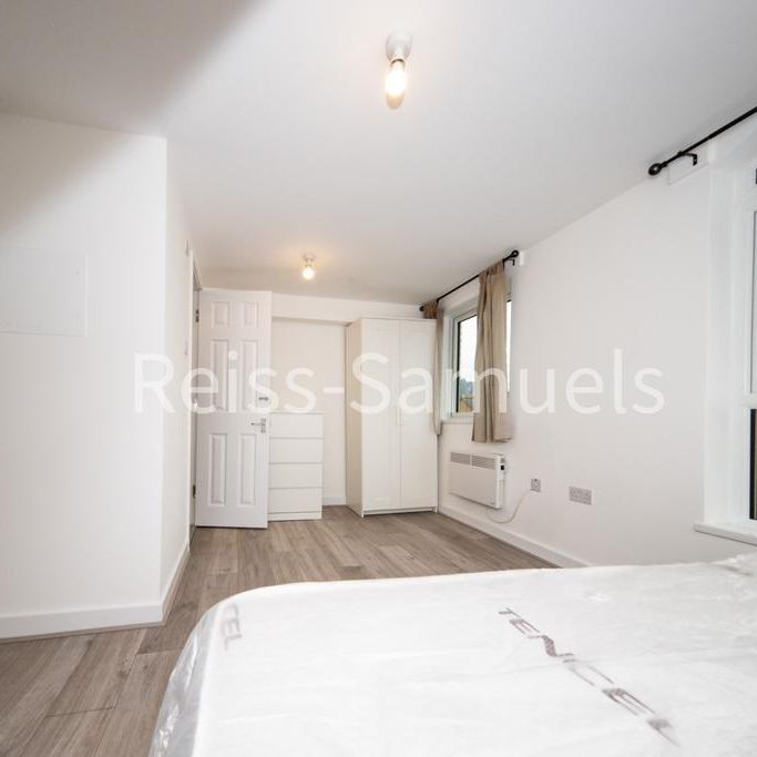 6 bedroom townhouse to rent - Photo 1