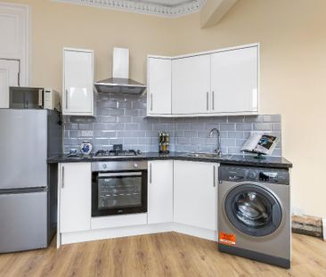 2 bedroom flat to rent - Photo 6