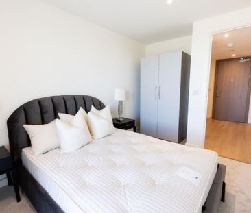 Duke Of Wellington Avenue, London - Photo 5