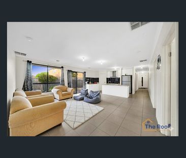 !! Spacious Family Home for rent with location Benefit !! - Photo 2