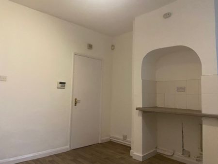 Kimberworth Road, Kimberworth, S61 1HH - Photo 2