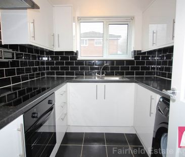 Turnberry Court, South Oxhey, WD19 - Photo 3