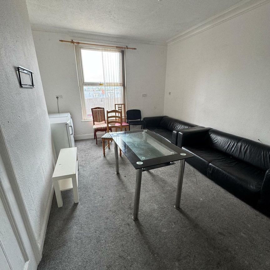 Hyde Park Road, LS6 - Photo 1