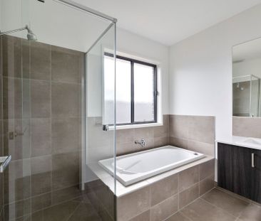 77 Lugano Avenue, Alfredton - Photo 6