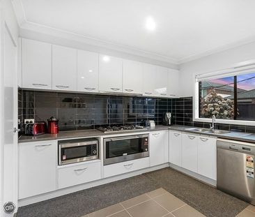 Style & Elegance - Photo 4