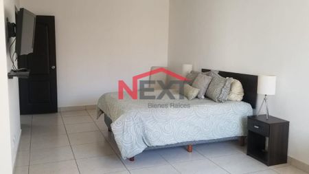 CASA EN RENTA EN LOS PORTALES - Foto 4