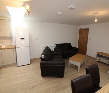 1 bedroom in a house share to rent - Photo 5