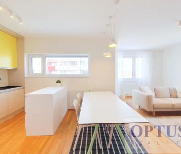 P5 Jinonice, ul. Pod stolovou horou, designově zař. moderní byt 2 +... - Photo 1