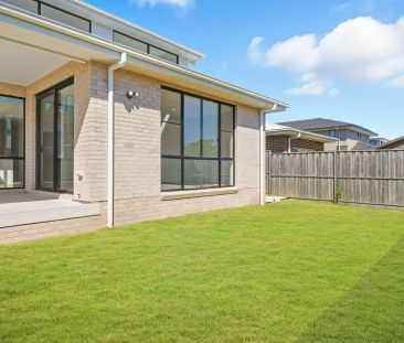 Bespoke Hamptons Charm with Contemporary Style - Photo 5