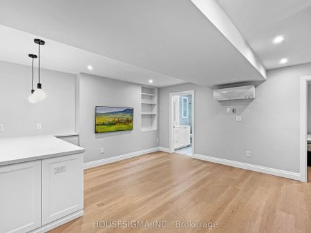 42 Glenhurst Avenue #Bsmt - Photo 4