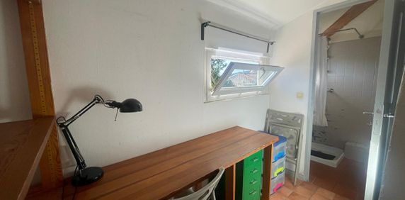 T1 Meublé Centre historique - Photo 2