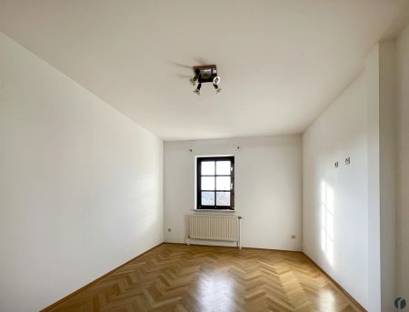 Elegantes Einfamilienhaus in Zeiselmauer mit Garten, Garage und Wellnessbereich - Foto 4