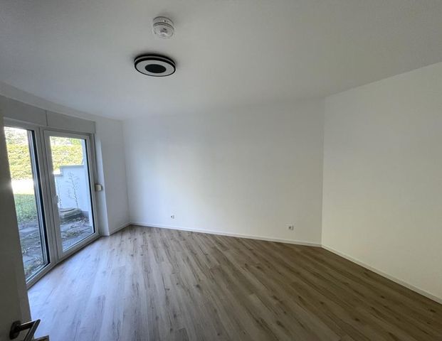 Solid, unconventionally designed 2-room terrace apartment in Wiesbaden Bierstadt with garage - Foto 1