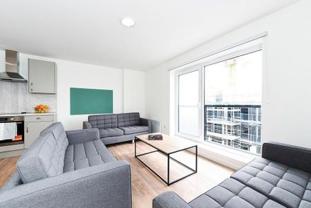 1 bedroom in a flat share to rent - Photo 3