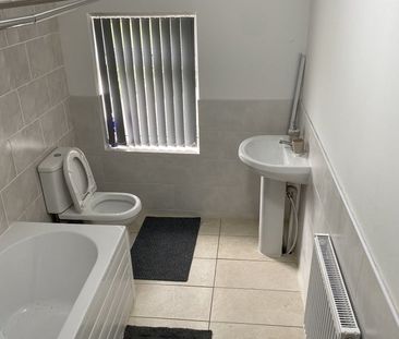 1 Bed Flat, Cabanel Place, SE11 - Photo 2