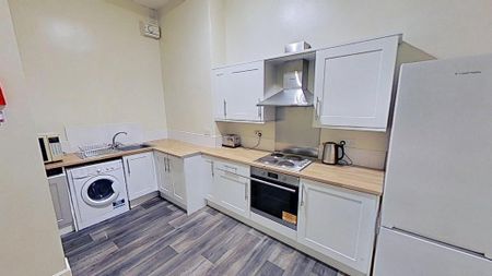 5 bedroom flat to rent - Photo 4
