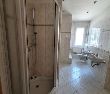 Preißelpöhl- Großzügige, helle 2 Zimmerwohnung im 1. OG mit Balkon ... - Photo 3