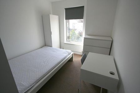 5 bedroom terraced house to rent - Photo 5