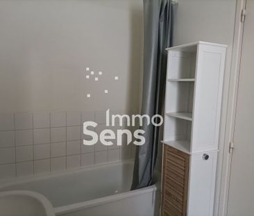 Location appartement - Lille Centre - Photo 3