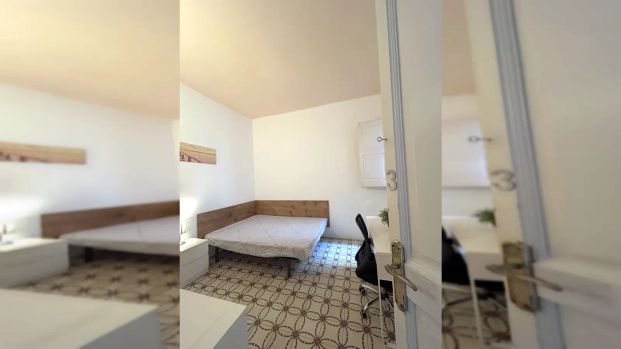 Room in a shared 10-bedroom apartment for rent in El Fort Pienc, all bills included, suitable for professionals and students. - Photo 1