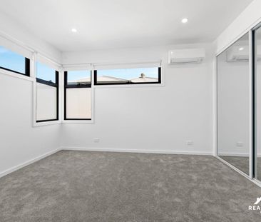 Modern living and convenience - Photo 1