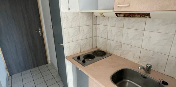 Location Appartement 1 pièce 20m² VALENCE 26000 - Photo 2