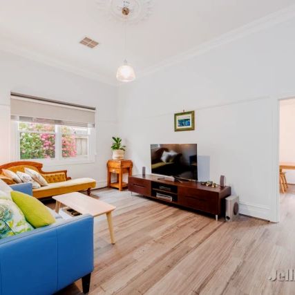 4 Bed, 1 Bath - Photo 1