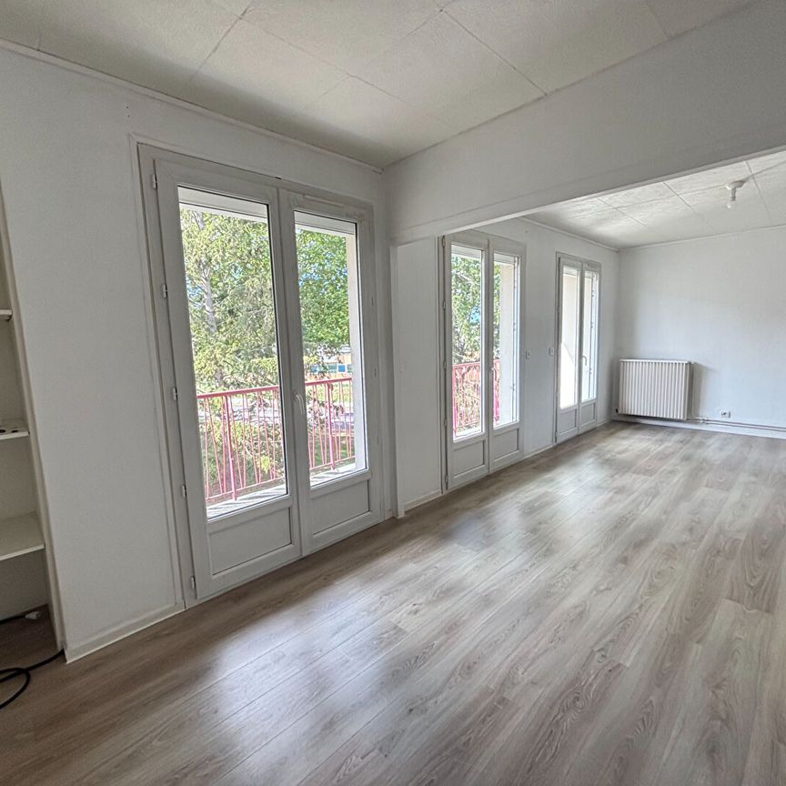 Location Appartement 4 pièces 70m² - Photo 1
