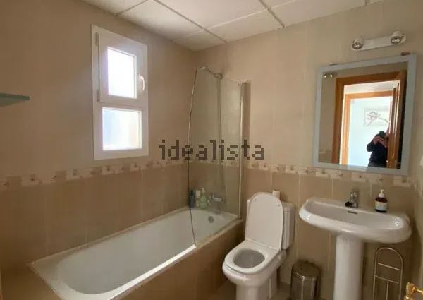 Alquiler de piso en Calle las Acacias, 28