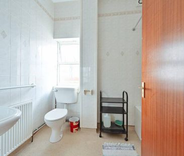 Studio to rent - Photo 6