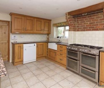 4 bedroom property to rent in Newton Longville - Photo 3