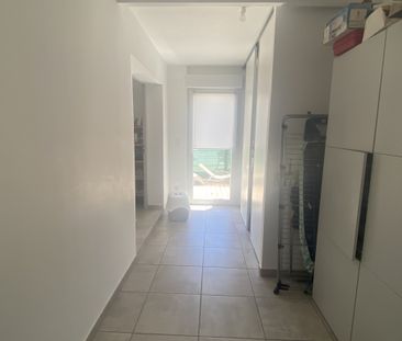 CALVISSON - Villa Mitoyenne T4 de 73m² avec terrasse et jardin - Photo 4