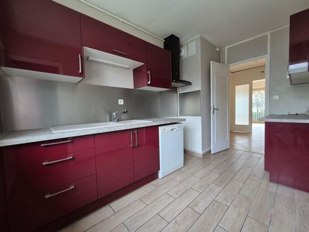 Location Appartement 3 pièces 85m² MACON 71000 - Photo 4