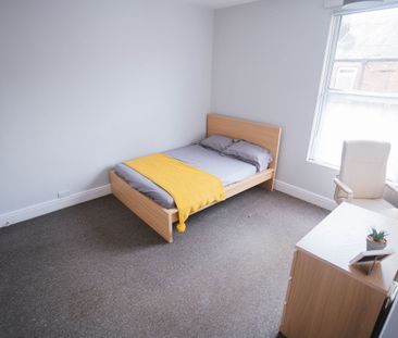 3 bedroom house share to rent - Photo 3