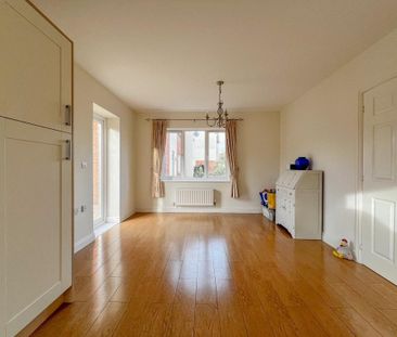 4 bedroom detached house to rent - Photo 3