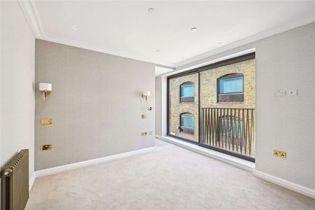 An excellent three bedroom flat in this new development located in central London. - Photo 5