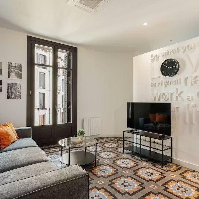 Carrer de Balmes, Barcelona, Catalonia 08007 - Photo 1