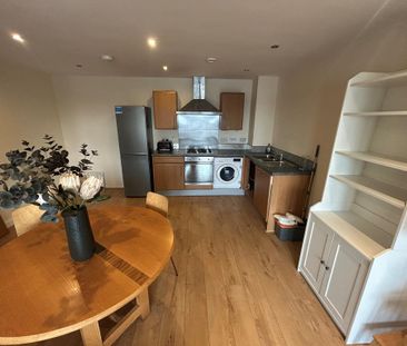 2 bedroom apartment to rent - Photo 6