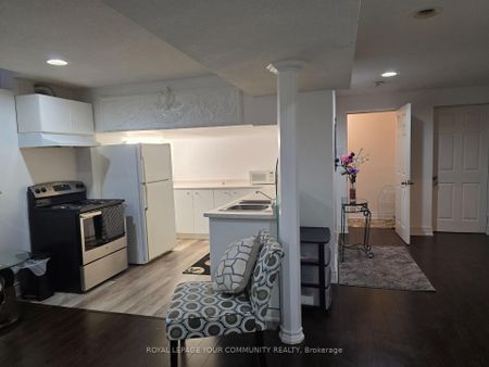 For Lease - 167 Berwick Crescent, Richmond Hill, Ontario - Photo 4